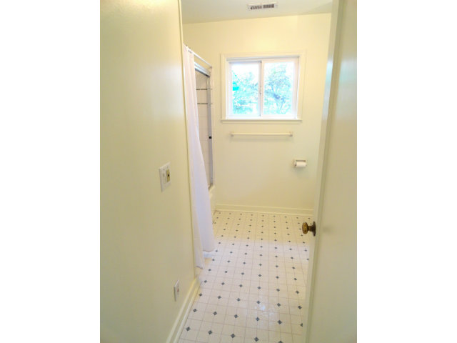 121 College Road Watsonville, CA 95076 - Photo 11 of 23 Gallery Image 11