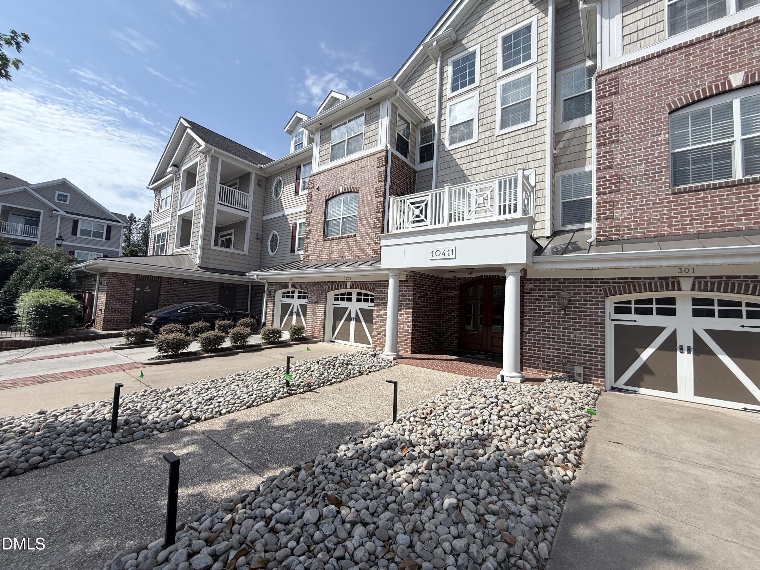 10411 Rosegate Court, Unit 3 Raleigh, NC 27617 - Photo 4 of 63