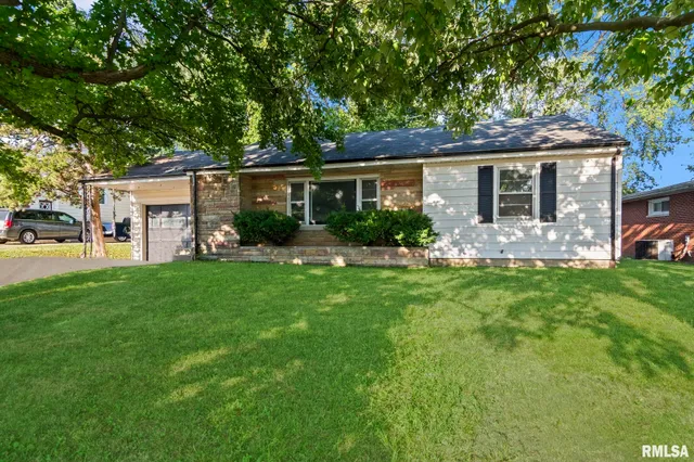 $159,900 | 510 South Westgate Avenue, Jacksonville, IL 62650