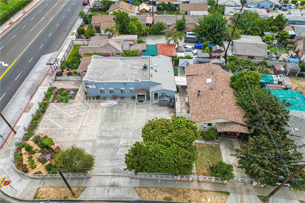 6408 Perry Road Bell Gardens, CA 90201 - Photo 24 of 32 an aerial view of a house with a garden