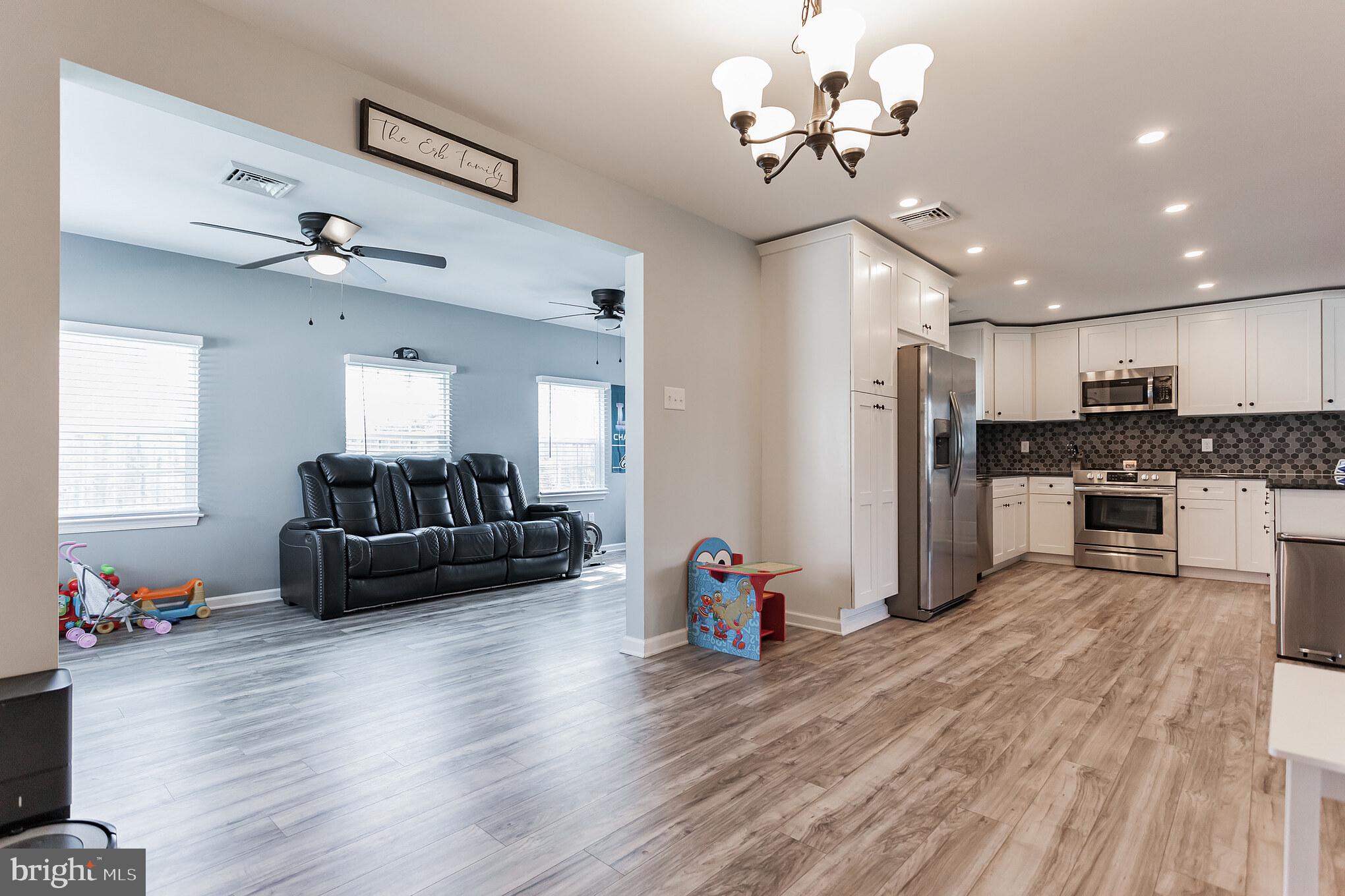 6 Hearth Road Levittown, PA 19056 - Photo 11 of 30 Gallery Image 11