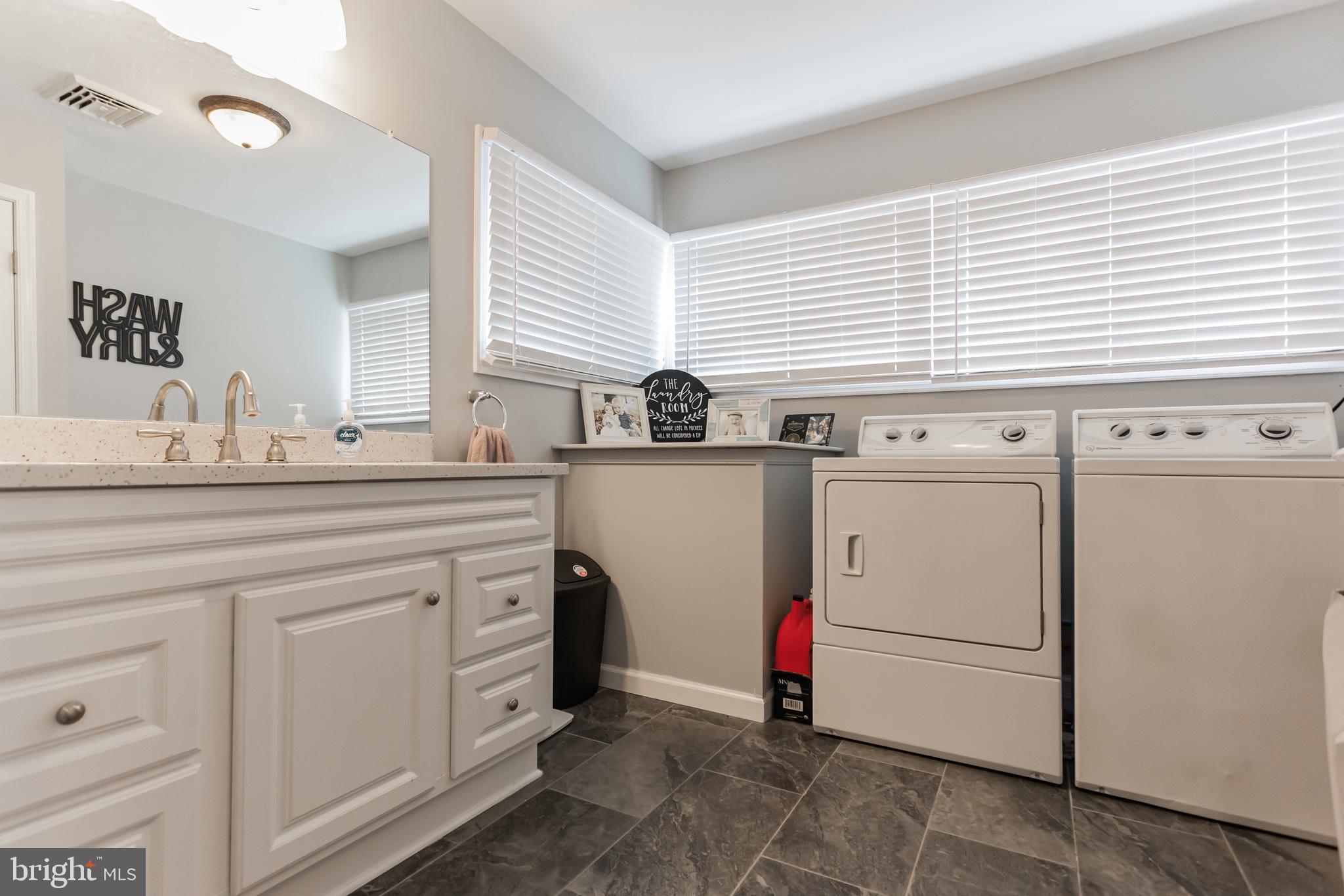6 Hearth Road Levittown, PA 19056 - Photo 20 of 30 Gallery Image 20
