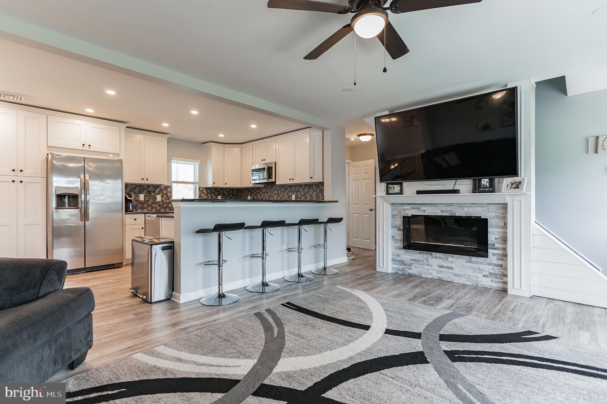 6 Hearth Road Levittown, PA 19056 - Photo 4 of 30 Gallery Image 4