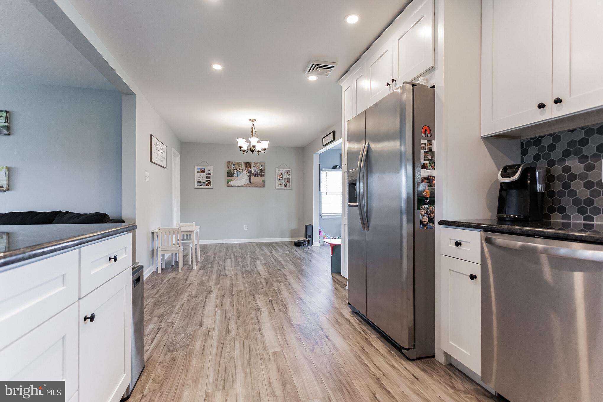 6 Hearth Road Levittown, PA 19056 - Photo 6 of 30 Gallery Image 6