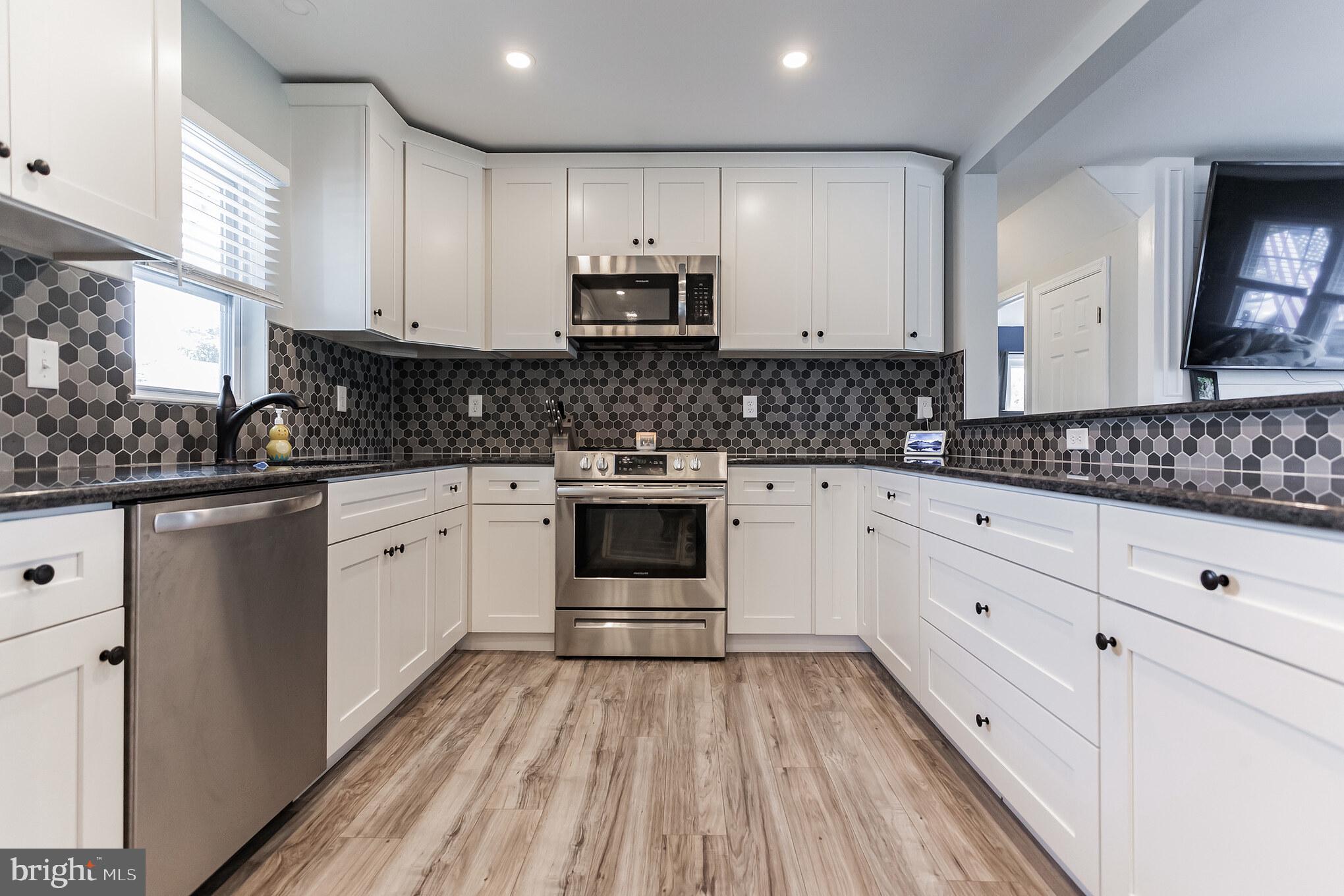 6 Hearth Road Levittown, PA 19056 - Photo 8 of 30 Gallery Image 8