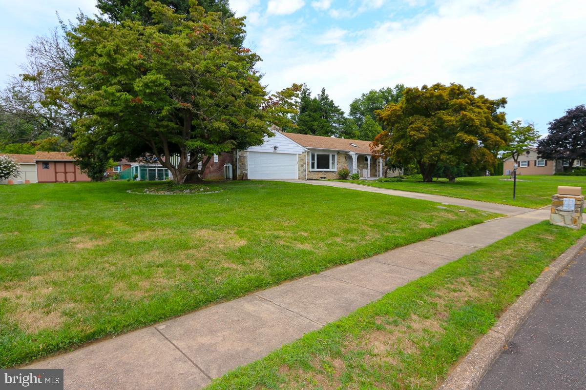 2068 Clinton Road Huntingdon Valley, PA 19006 - Photo 2 of 65 Front exterior