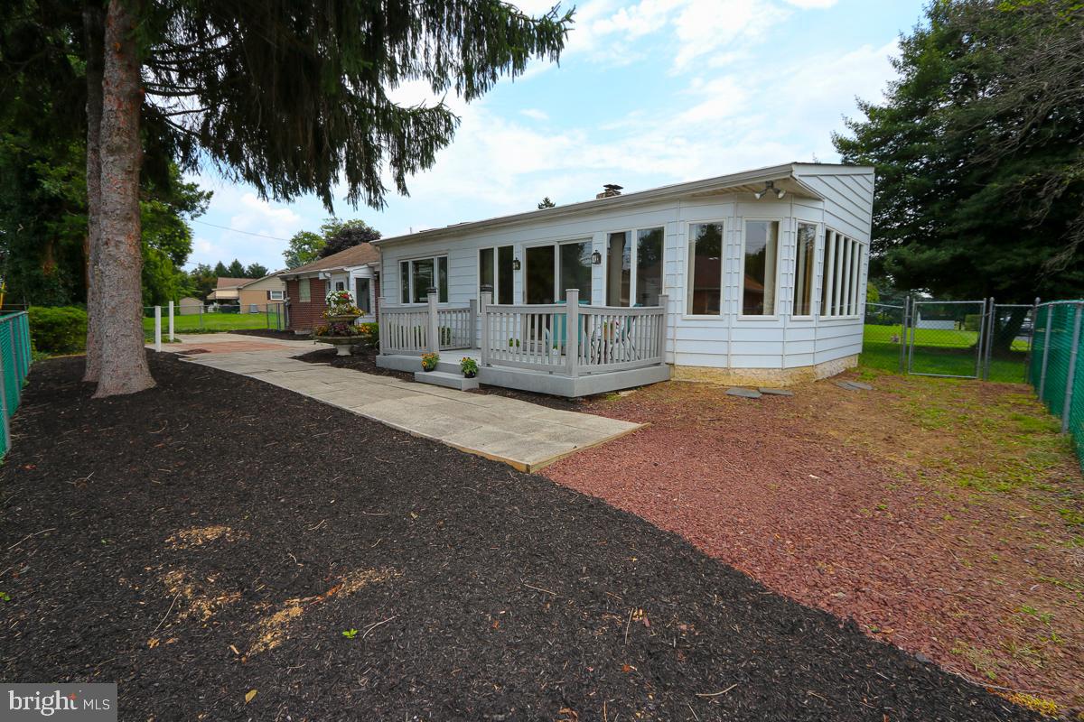 2068 Clinton Road Huntingdon Valley, PA 19006 - Photo 9 of 65 Rear exterior