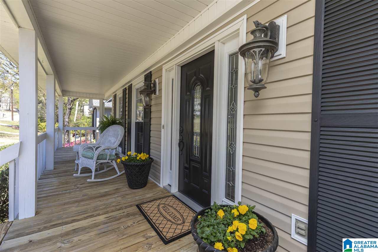 1020 Colonial Drive Alabaster, AL 35007 - Photo 2 of 31