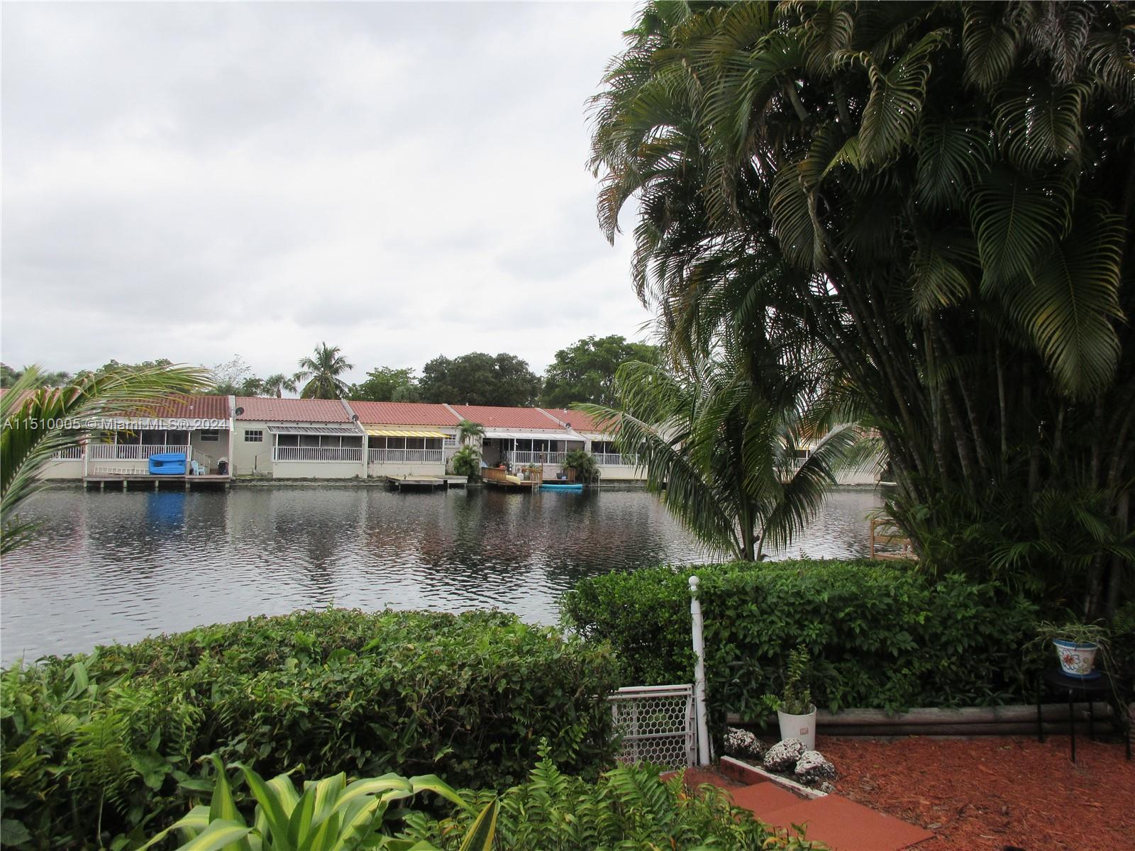 7010 Holly Road Miami Lakes, FL 33014 - Photo 27 of 31 Gallery Image 27