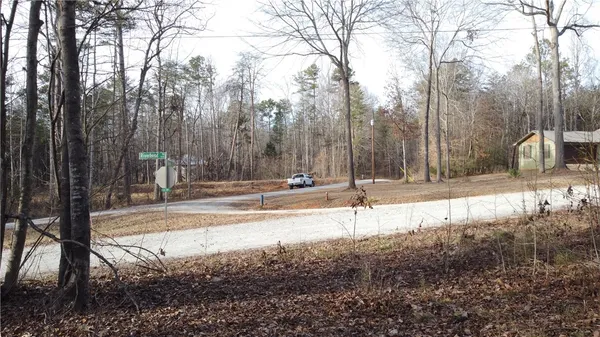 $425,000 | 301 Riverbend Road, Fair Play, SC 29643