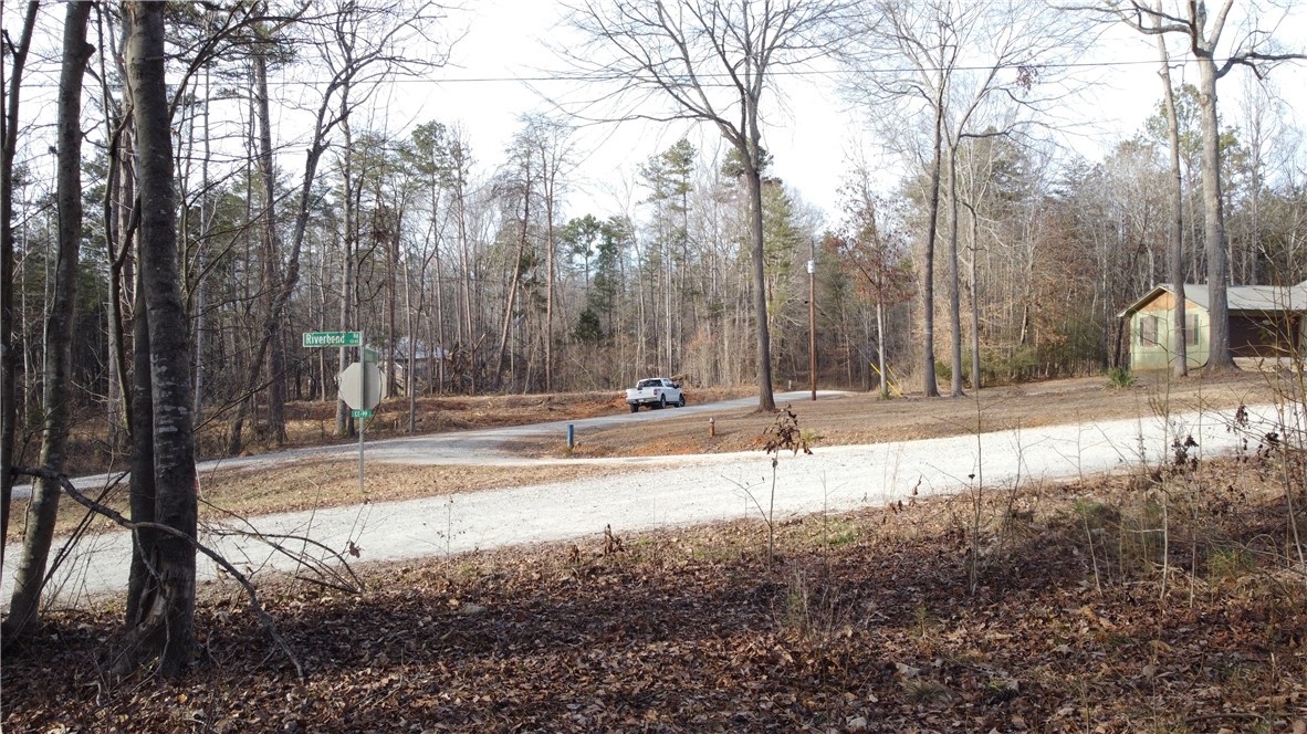 301 Riverbend Road Fair Play, SC 29643 - Photo 28 of 35