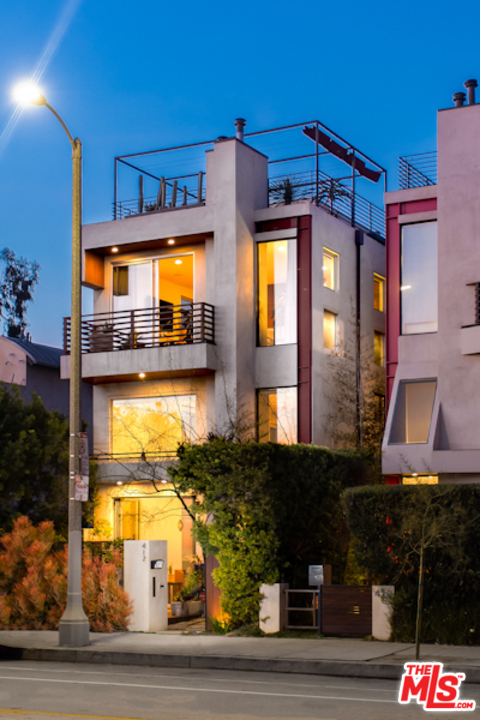 417 Venice Way Venice, CA 90291 - Photo 1 of 1