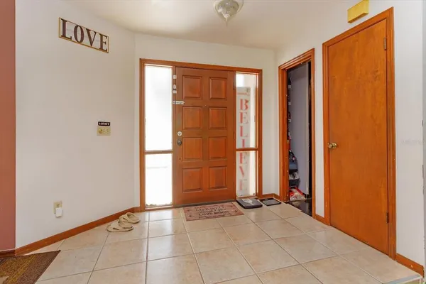 $335,000 | 817 Hickory Knoll Court, Apopka, FL 32712
