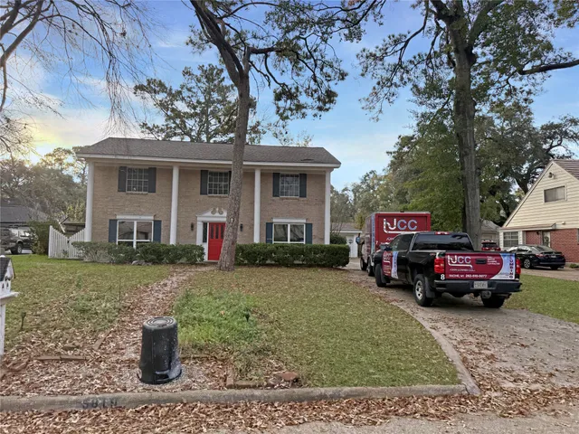 $279,900 | 5819 Old Lodge Drive, Houston, TX 77066