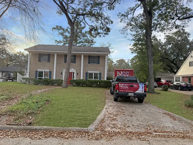 $279,900 | 5819 Old Lodge Drive, Houston, TX 77066