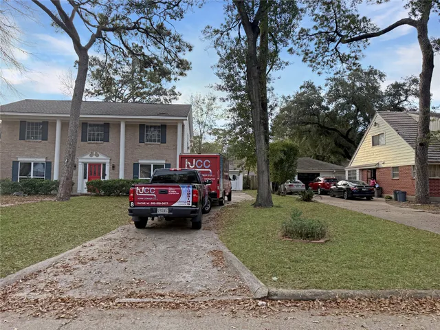 $279,900 | 5819 Old Lodge Drive, Houston, TX 77066