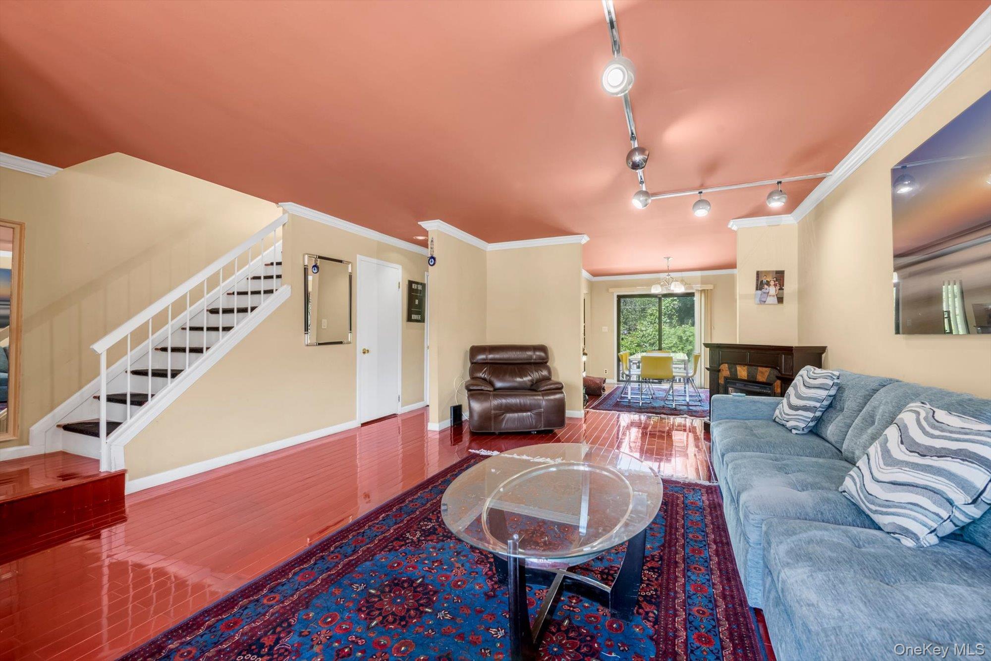 14 Vanderbilt Way, Unit 14 Valley Stream, NY 11581 - Photo 4 of 16
