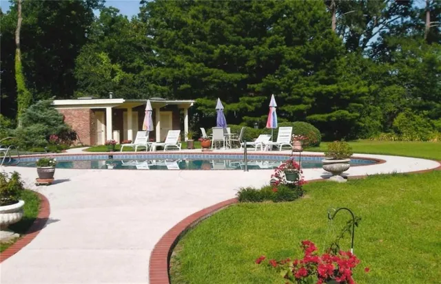 $420,000 | 511 South Washington Street, Marksville, LA 71351