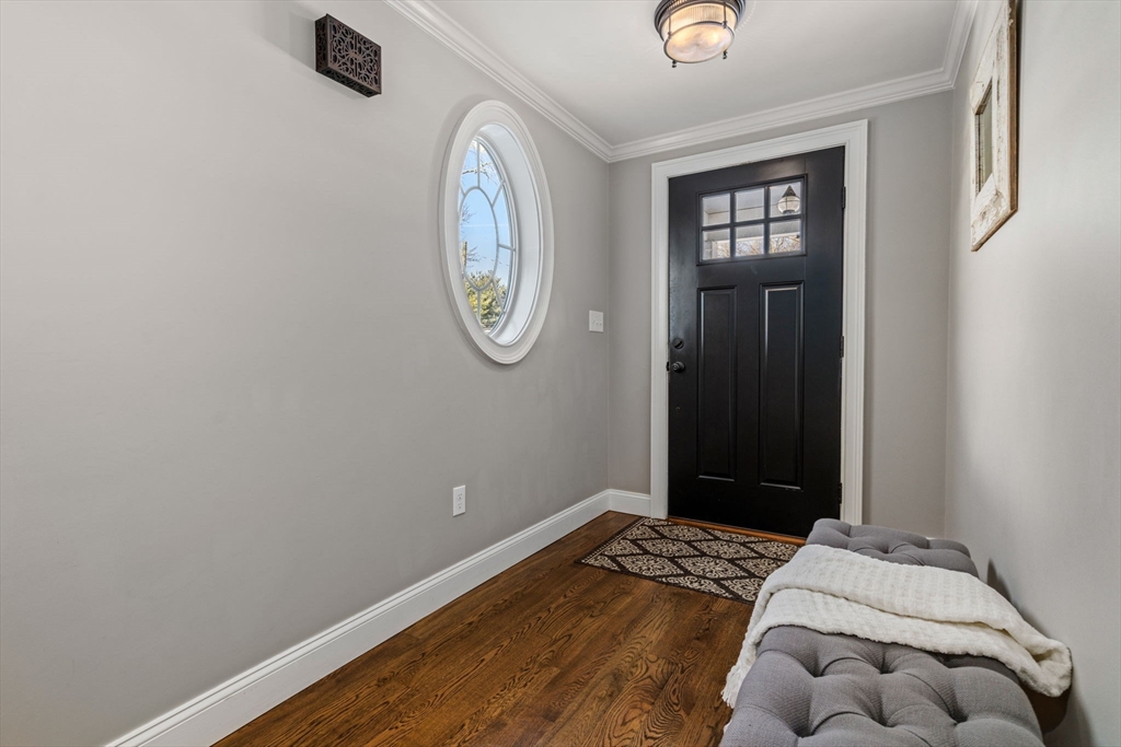 161 Fieldstone Road Westwood, MA 02090 - Photo 5 of 41 Gallery Image 5