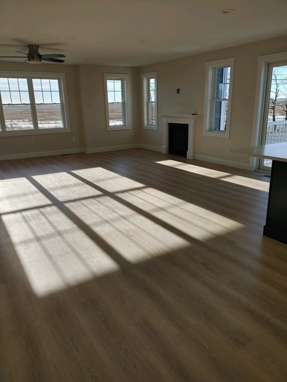 207 Beach Road, Unit E Salisbury, MA 01952 - Photo 8 of 32 Gallery Image 8