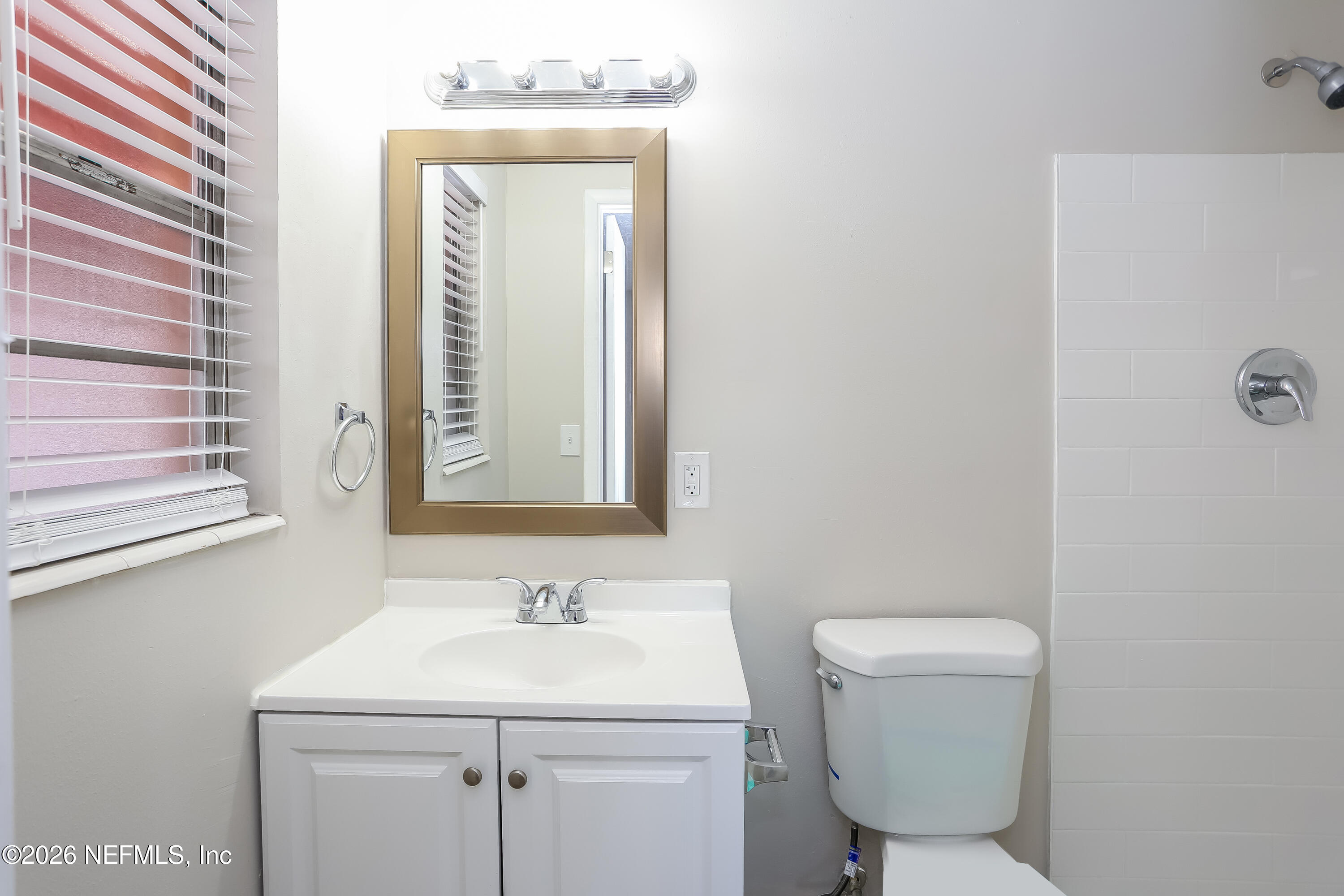 9572 Spottswood Road West Jacksonville, FL 32208 - Photo 10 of 16 010-photo-primary-bathroom-10044551