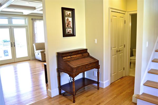 33 Bontempo Road Newton, MA 02459 - Photo 6 of 28