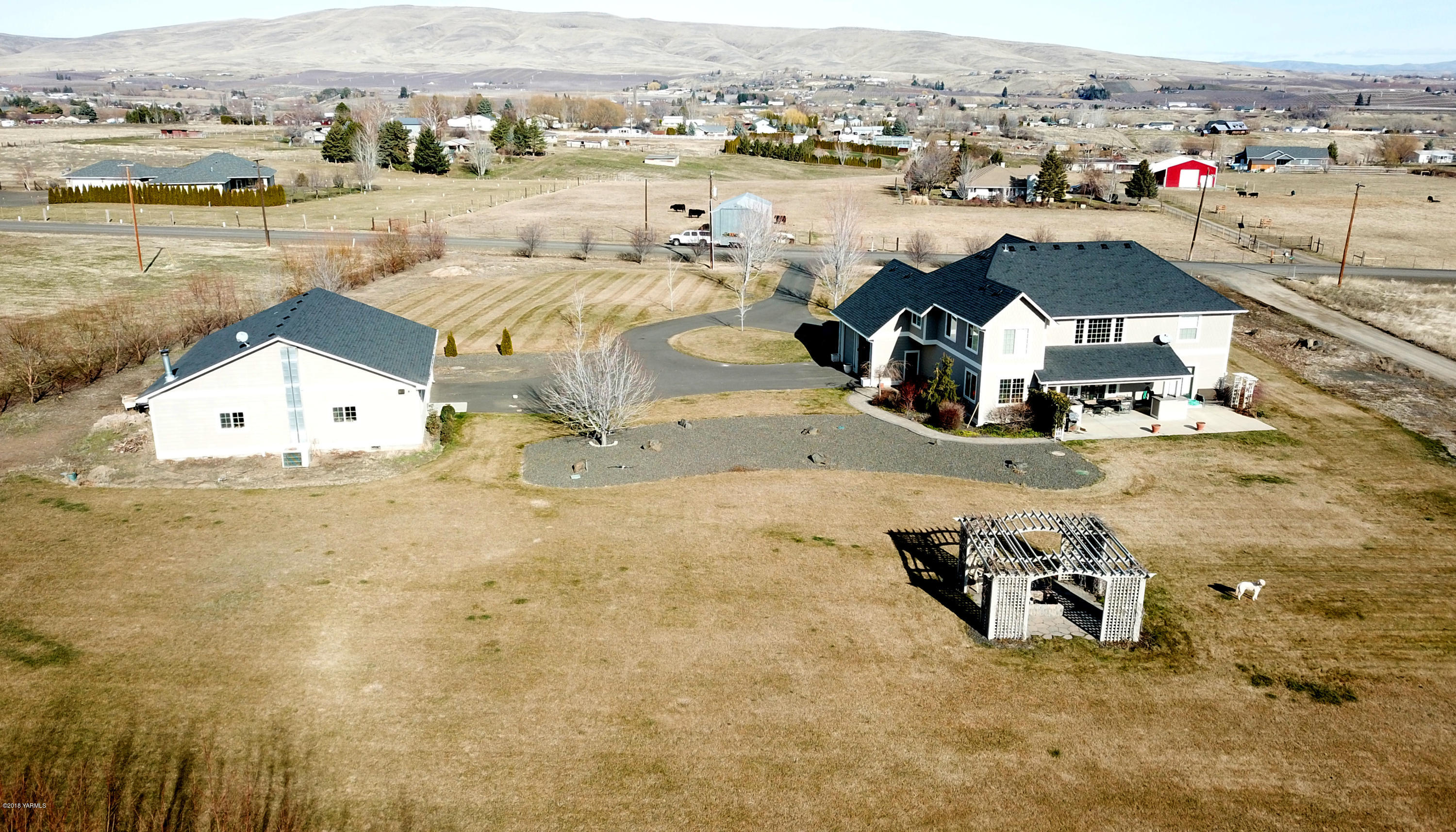 14750 Fisk Road Yakima, WA 98908 - Photo 34 of 35 an aerial view of a house with outdoor space