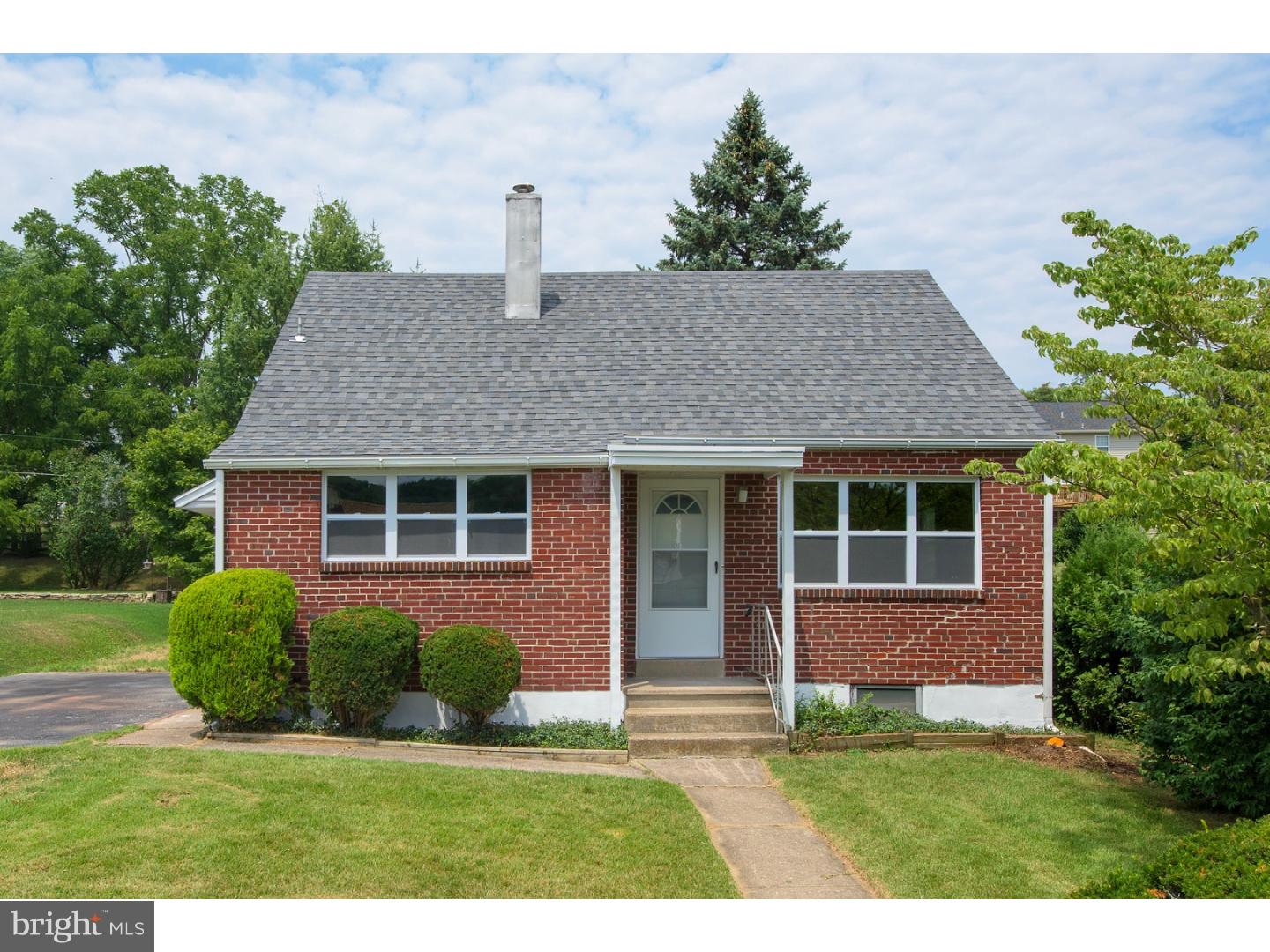 109 Gerald Avenue Reading, PA 19607 - Photo 1 of 16 Gallery Image 1