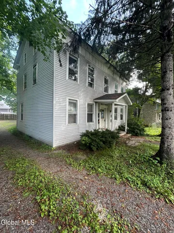 $125,000 | 44 Otsego Street, Canajoharie, NY 13317