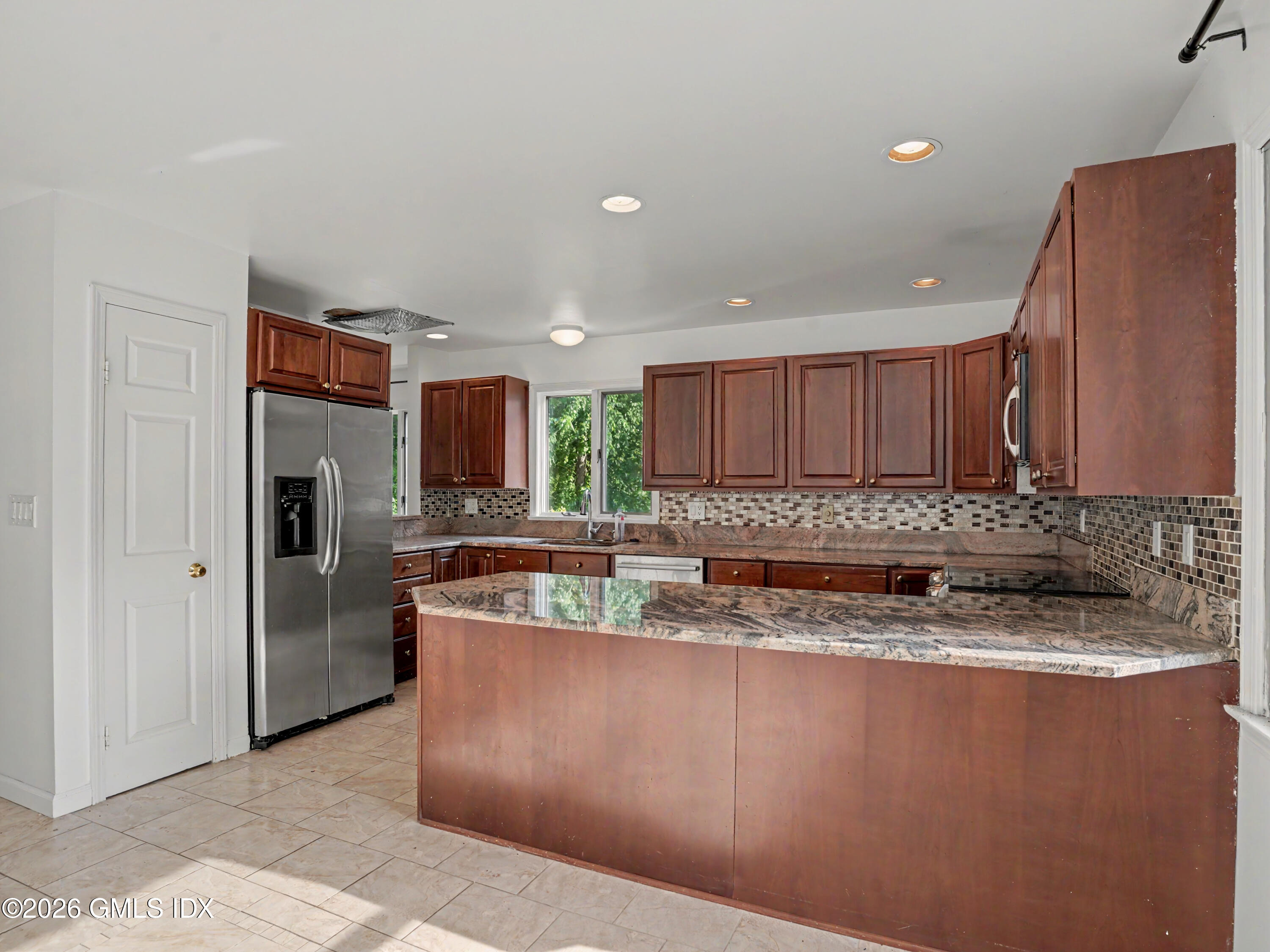 197 Sheep Hill Road, Unit C Riverside, CT 06878 - Photo 9 of 35 Kitchen 3