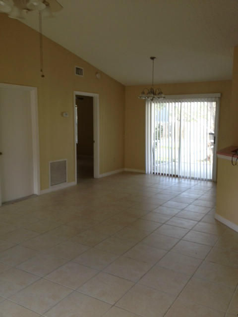 2349 Southwest Salmon Road Port St. Lucie, FL 34953 - Photo 3 of 9 salmondinliv