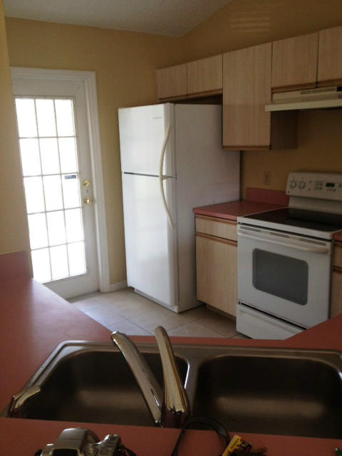 2349 Southwest Salmon Road Port St. Lucie, FL 34953 - Photo 5 of 9 salmonkitchen