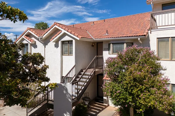 $282,000 | 275 South Valley Dr Street, Unit A208, St. George, UT 84770
