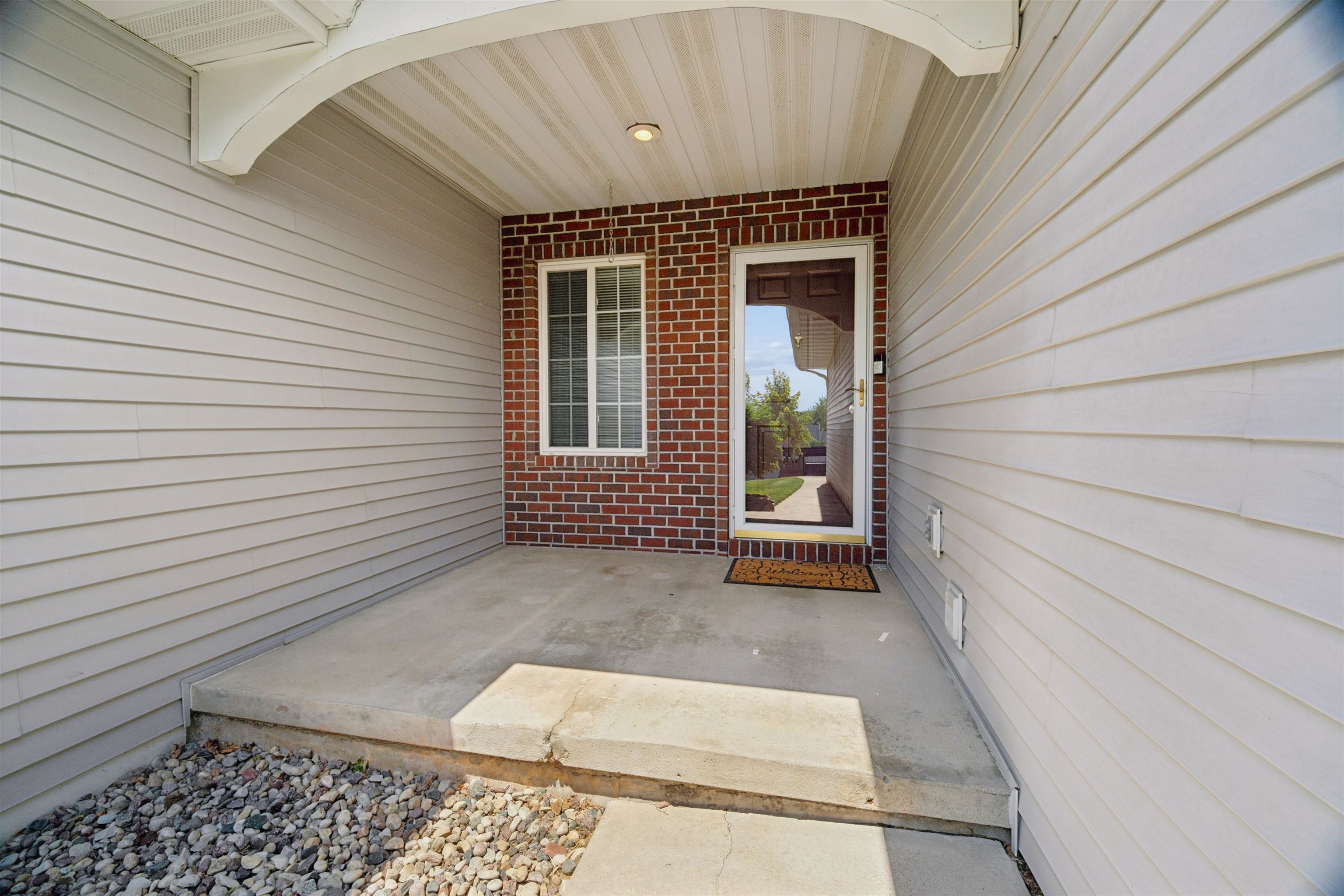 4490 West Trasino Way Appleton, WI 54913 - Photo 2 of 24