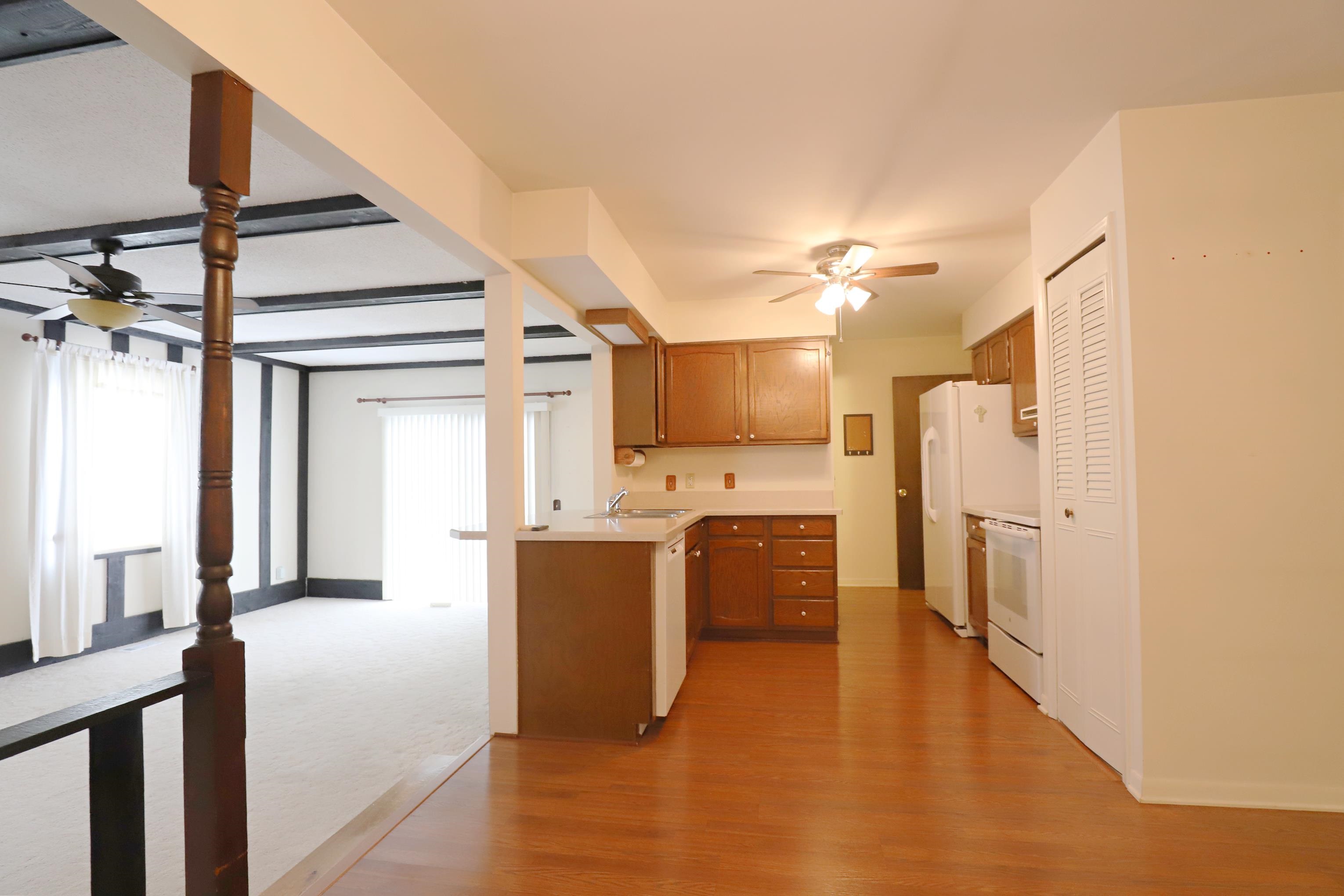 5492 River Ridge Drive Flushing, MI 48433 - Photo 12 of 39 50157094-ee8bd4ea-cfbe-427f-93f9-184060bf599d.JPG