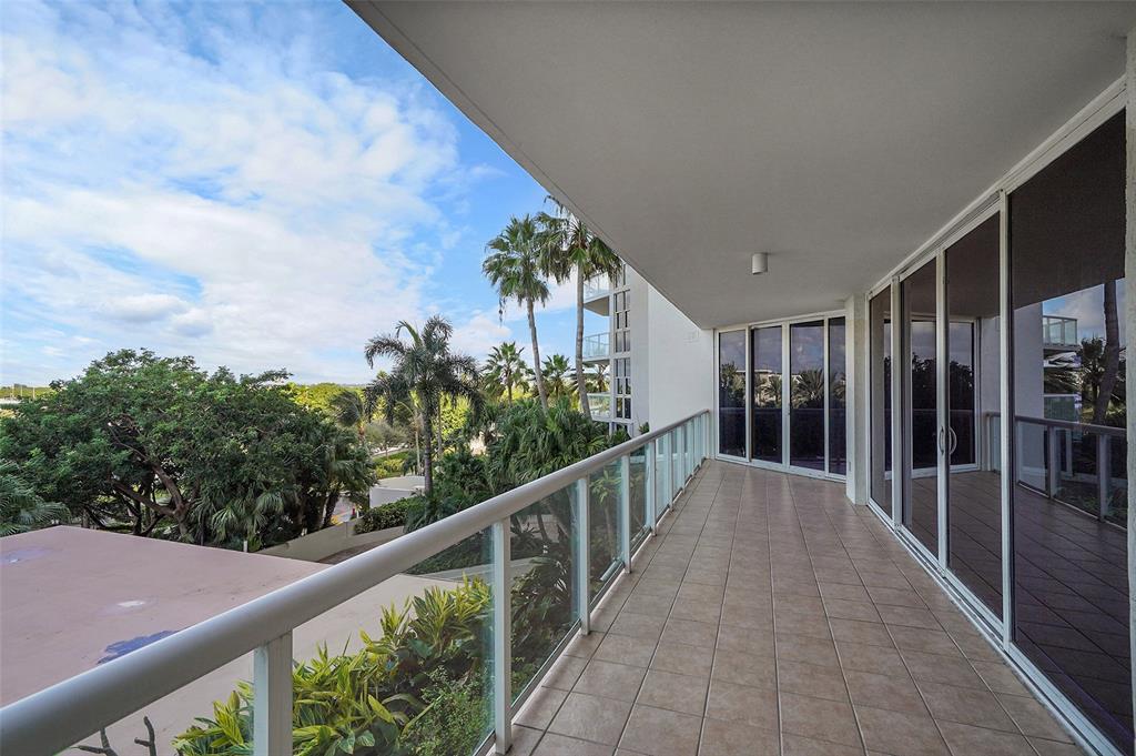 6001 North Ocean Drive, Unit 403 Hollywood, FL 33019 - Photo 30 of 58 a view of a balcony