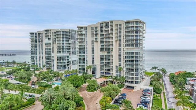 $795,000 | 6001 North Ocean Drive, Unit 403, Hollywood, FL 33019