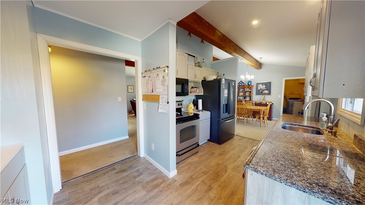 38989 Johnnycake Ridge Road Willoughby, OH 44094 - Photo 12 of 26 Gallery Image 12