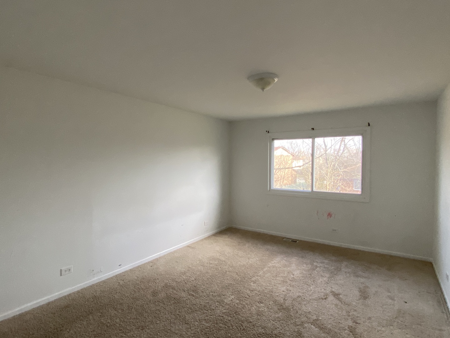 43 Pheasant Road Matteson, IL 60443 - Photo 9 of 11 an empty room with a window