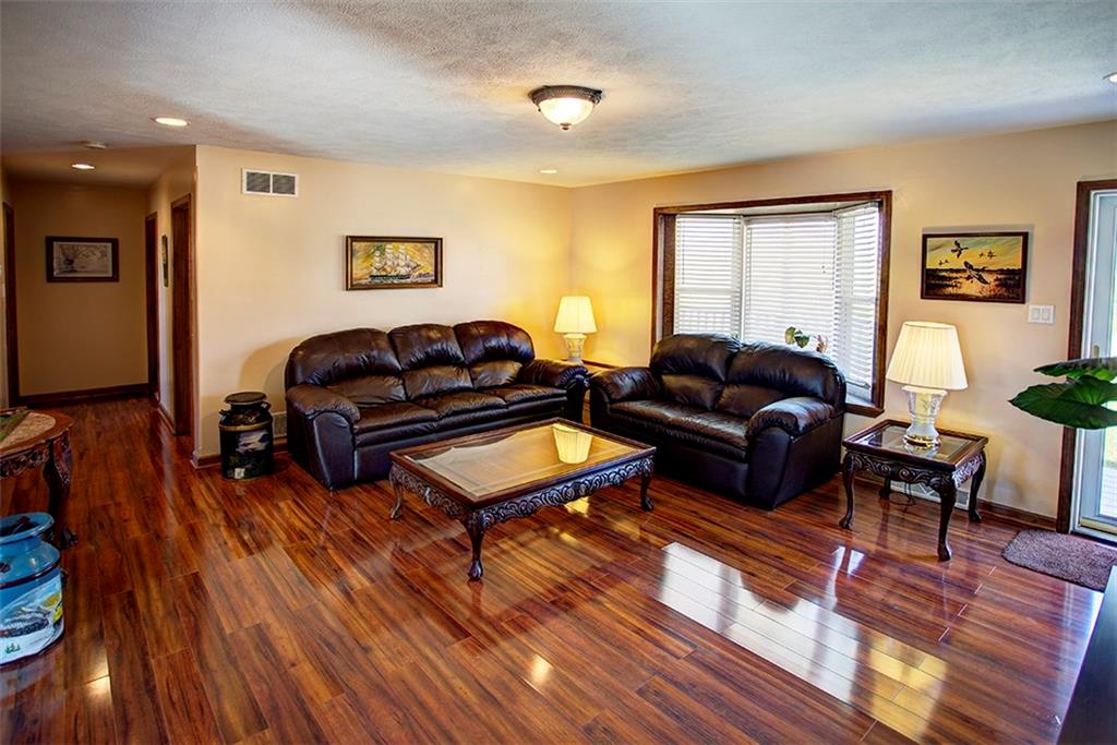 235 Isle Road Butler, PA 16001 - Photo 5 of 19 Gallery Image 5