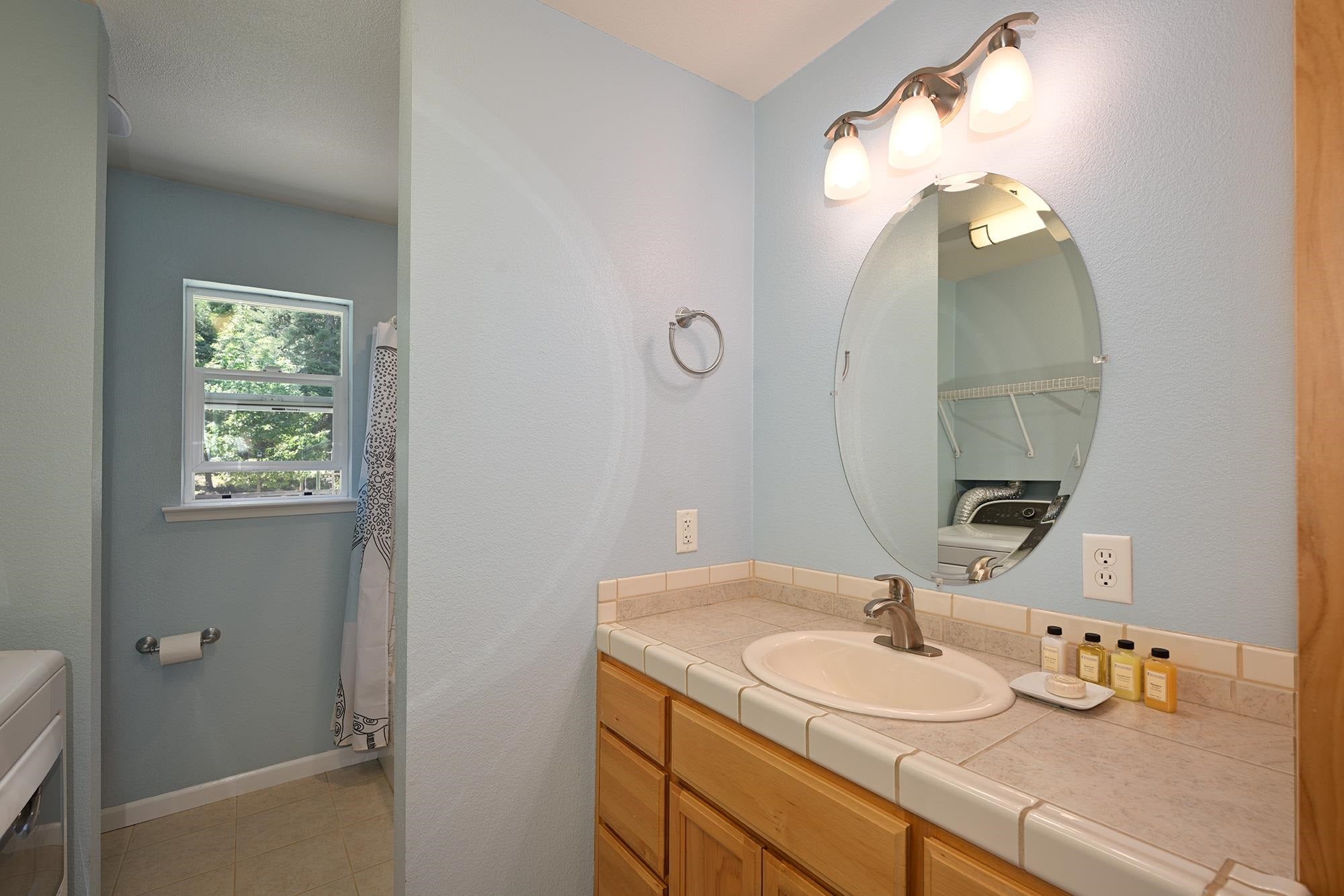1647 Davis Place Road Mount Shasta, CA 96067 - Photo 19 of 41 Gallery Image 19