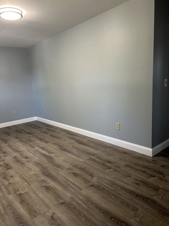35-37 Pine St Court Springfield, MA 01105 - Photo 24 of 42