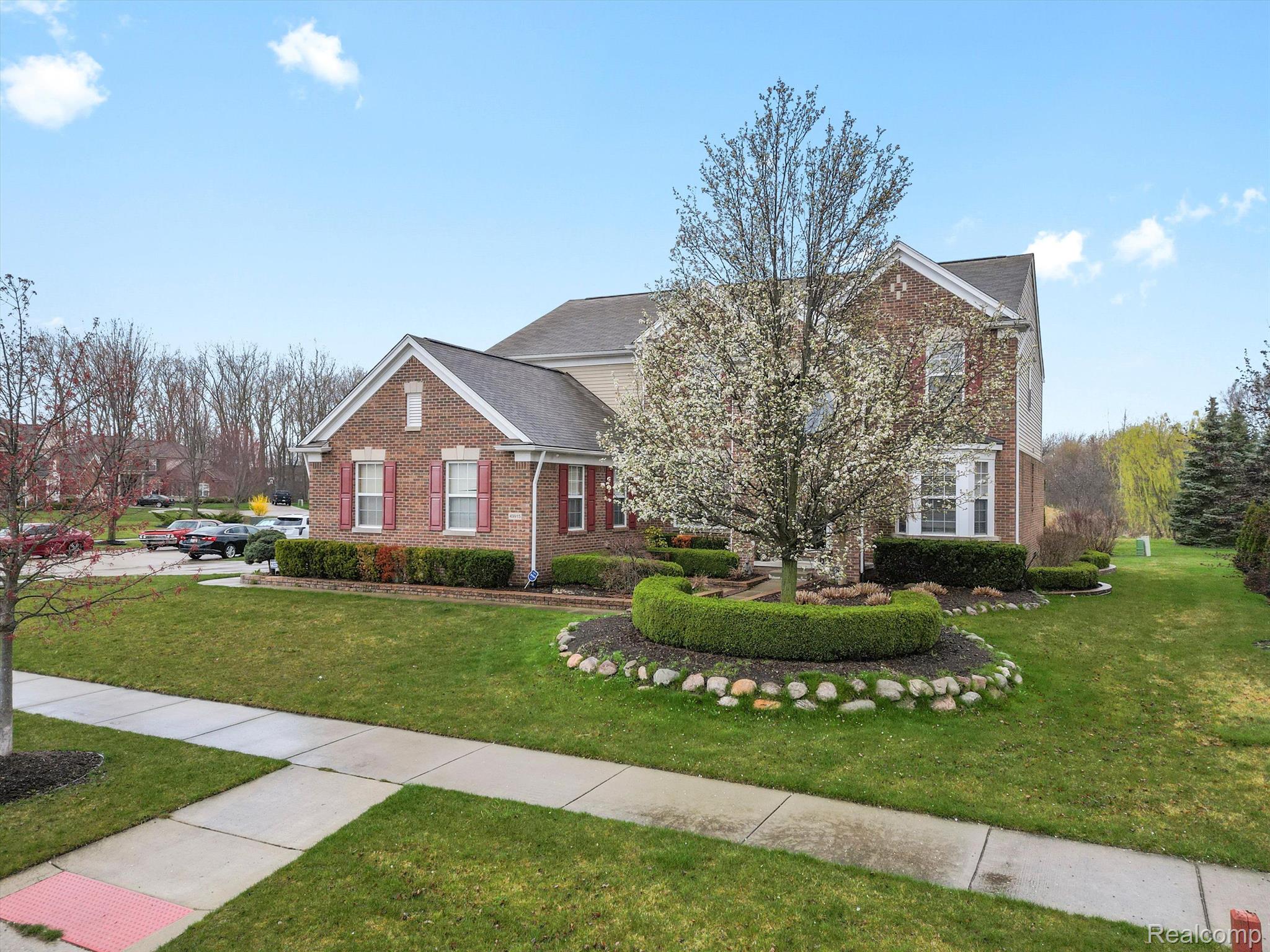 49915 Gracechurch Road Macomb, MI 48044 - Photo 2 of 42 Gallery Image 2