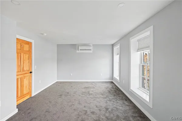 $2,800 | 28 East Genesee Street, Skaneateles, NY 13152