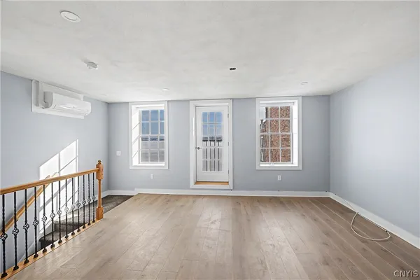 $2,800 | 28 East Genesee Street, Skaneateles, NY 13152
