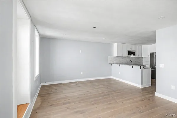 $2,800 | 28 East Genesee Street, Skaneateles, NY 13152