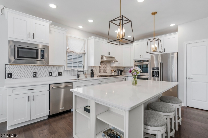 31 Tate Road Flemington, NJ 08822 - Photo 8 of 38