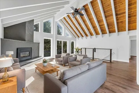 $1,099,000 | 14579 Northwoods Boulevard, Truckee, CA 96161