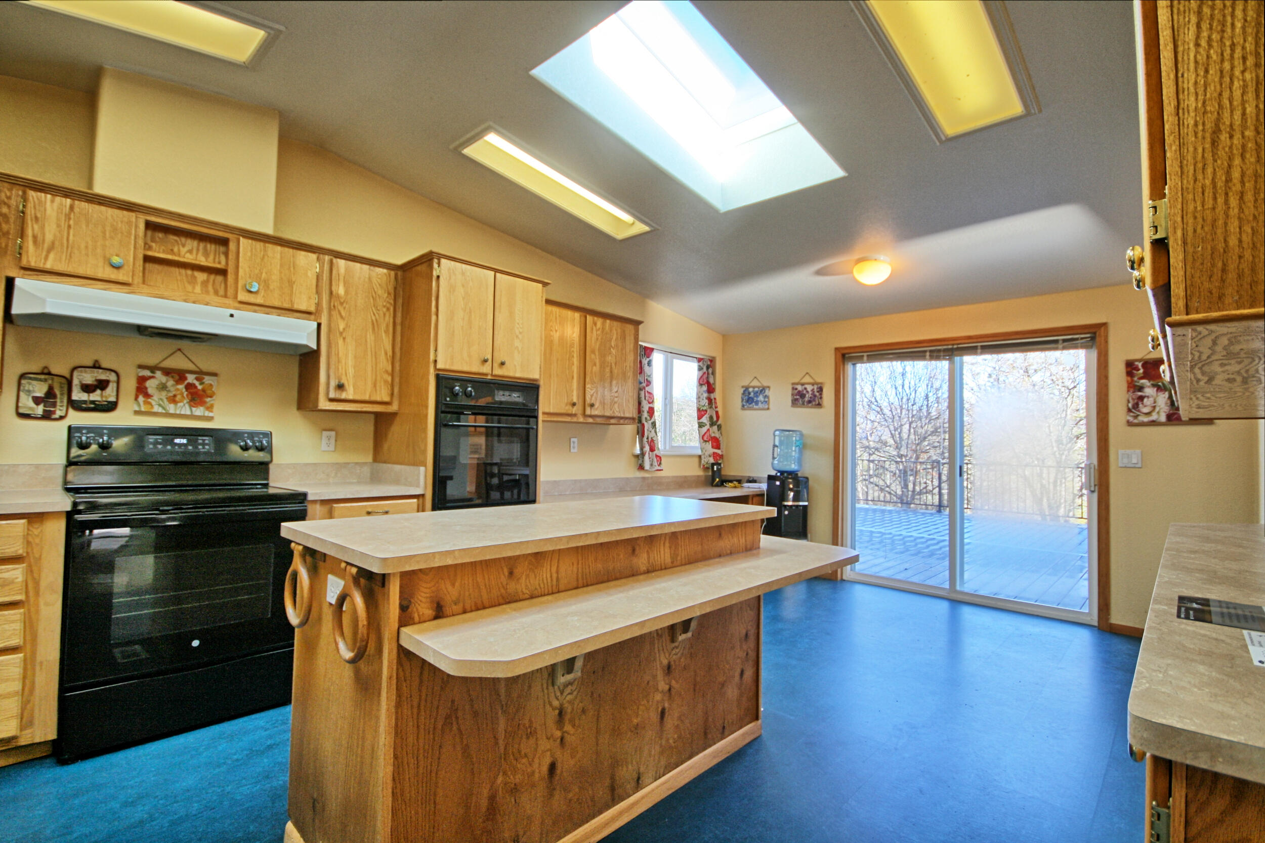 8060 Upper Applegate Road Jacksonville, OR 97530 - Photo 14 of 44 IMG_9236_7_8_easyHDR-Interior 1-fotor-20