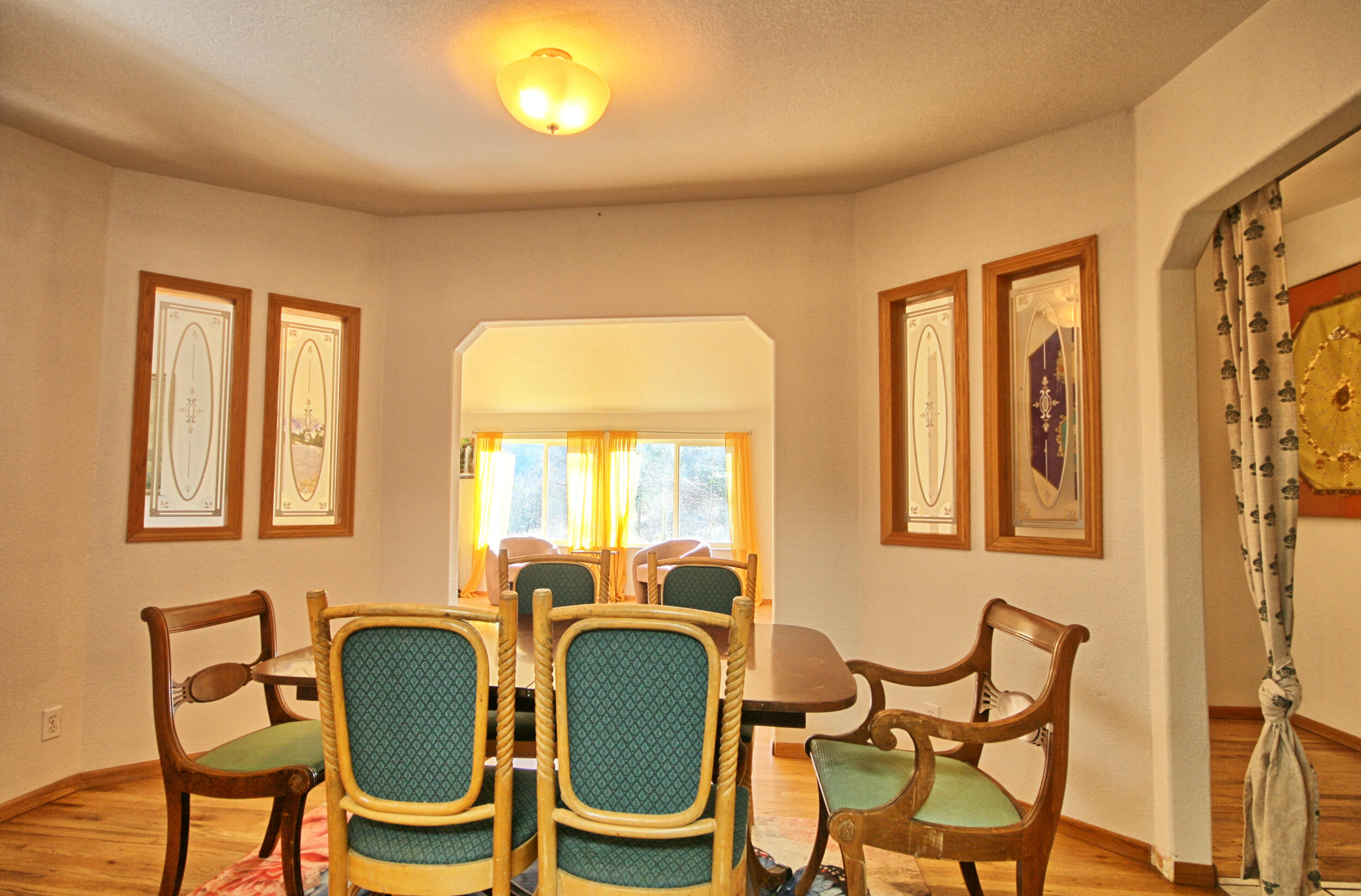 8060 Upper Applegate Road Jacksonville, OR 97530 - Photo 15 of 44 IMG_9239_40_41_easyHDR-Interior 1-fotor-